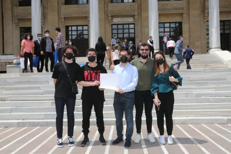 Ödül töreninden sonra, Gazi Üniversitesi Rektörlüğü, 2021